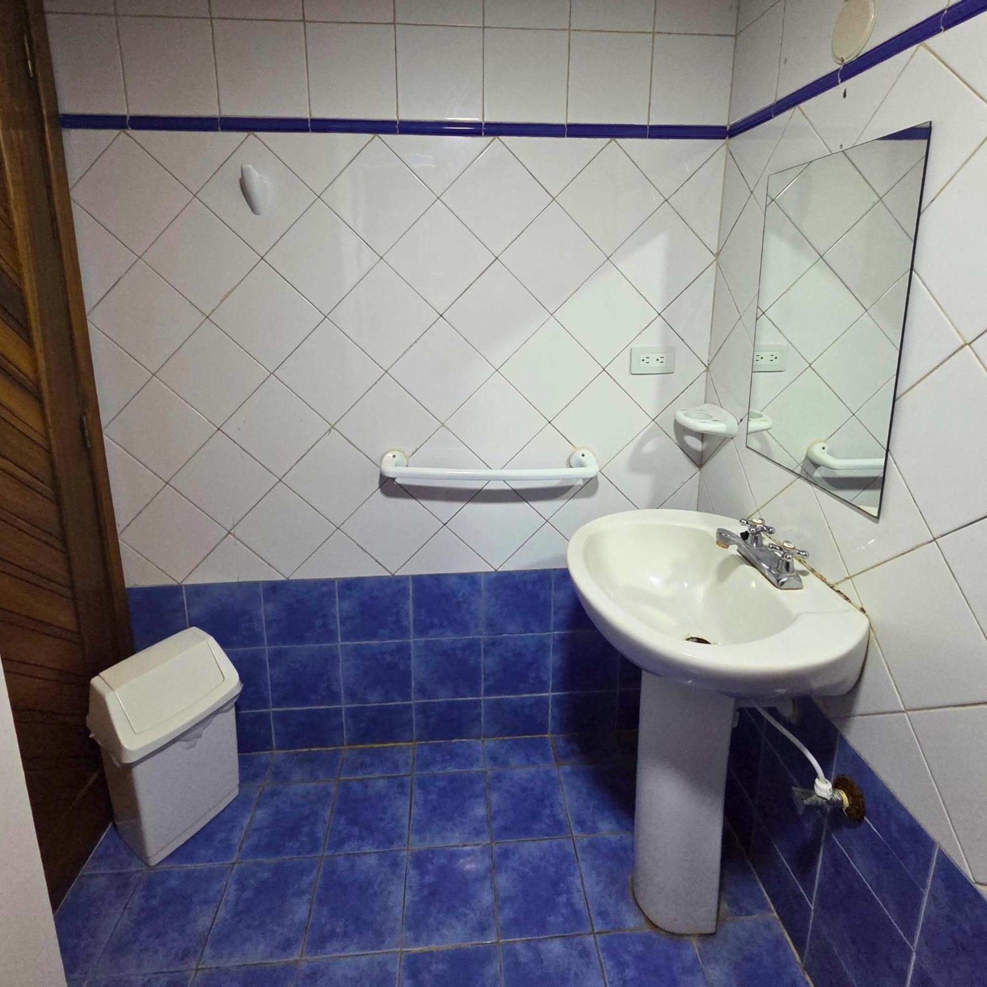 Tucacas, Frente Al Mar, Piscina Y Playa Privada Leilighet Eksteriør bilde